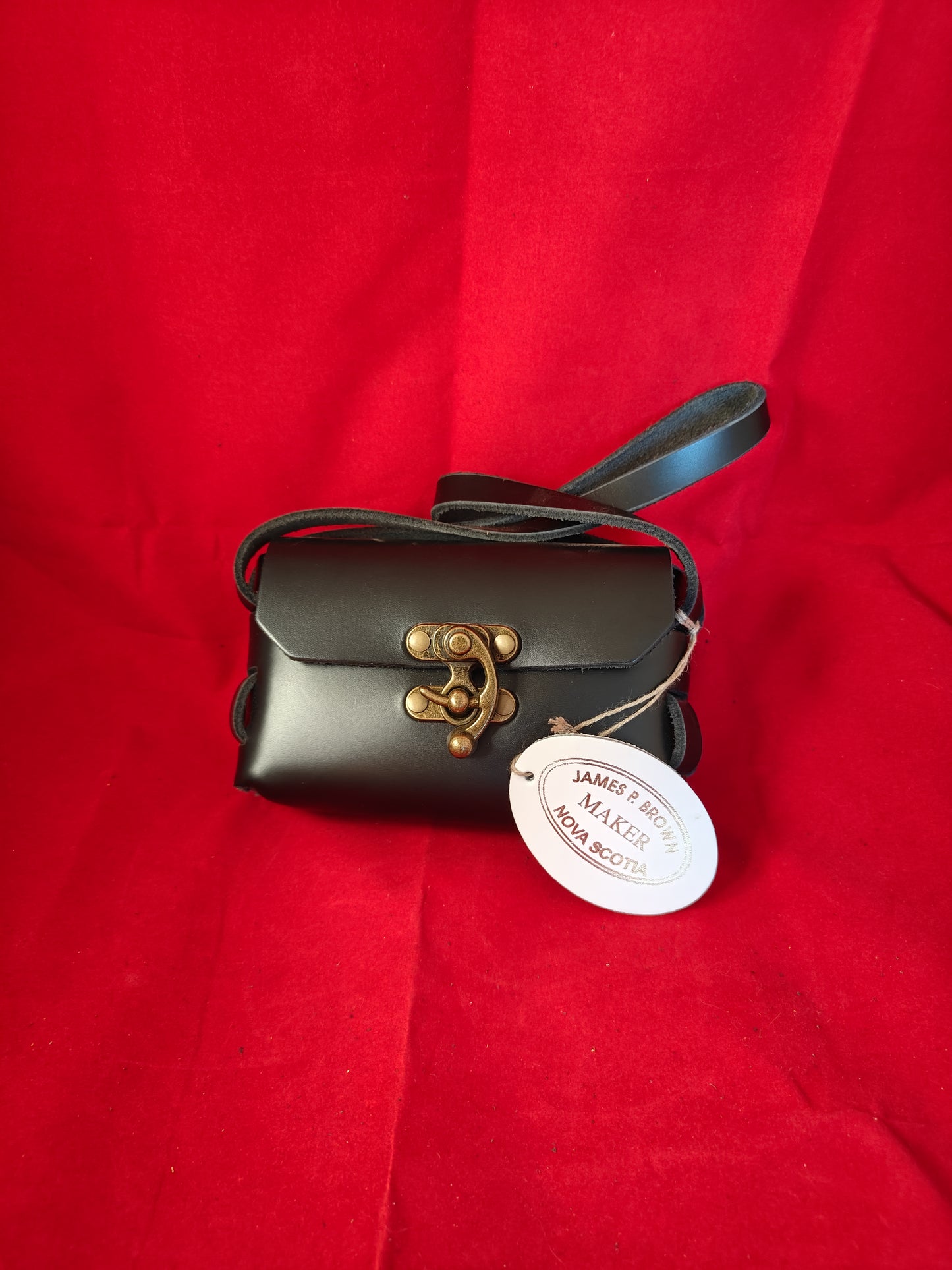 Dual-Woven Clutch (Black/Brass)