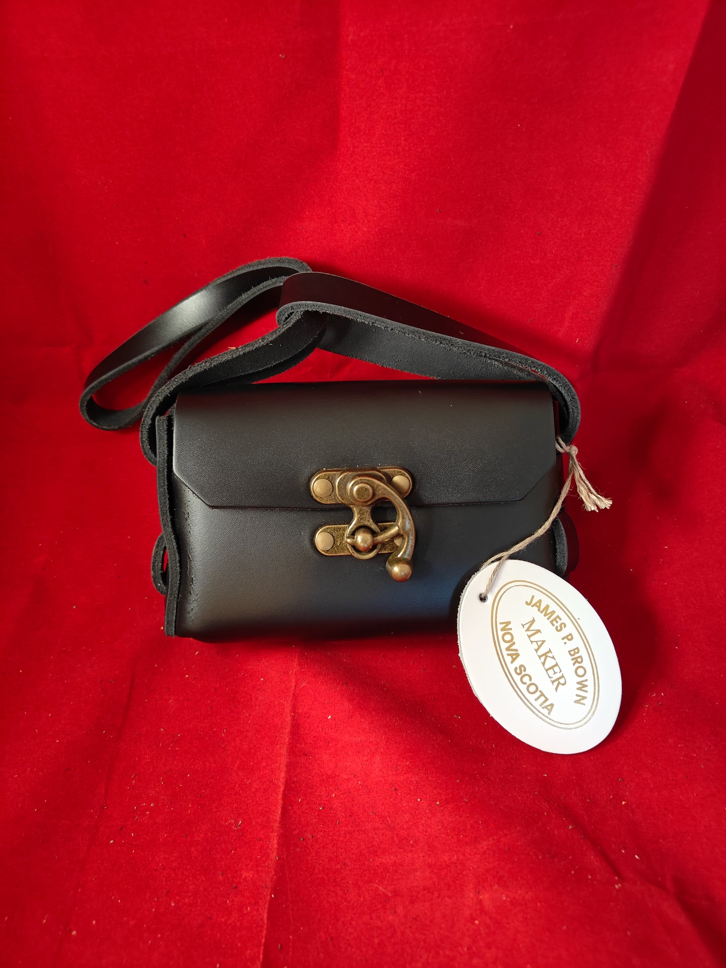Dual-Woven Clutch (Black/Brass)
